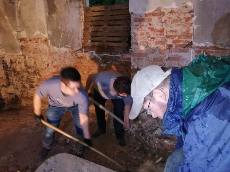 13. brigáda na zámku