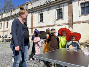 Pálení čarodějnic na zámku v Bravanticích