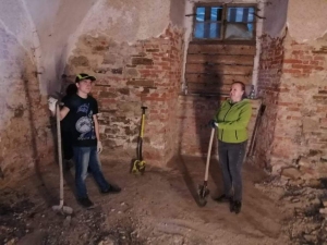 13. brigáda na zámku