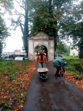 13. brigáda na zámku