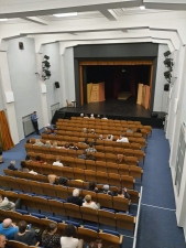 Zájezd na divadelní představení Sluha dvou pánů
