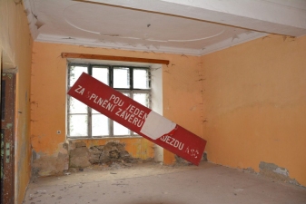 Stav zámku a okolí, před získáním objektů