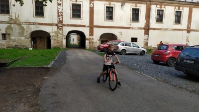 10. brigáda na zámku