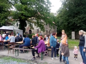 Čarodějnický rej v Bravanticích na zámku