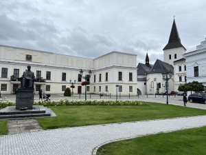 Zámek Fryštát a Zookoutek v parku Boženy Němcové